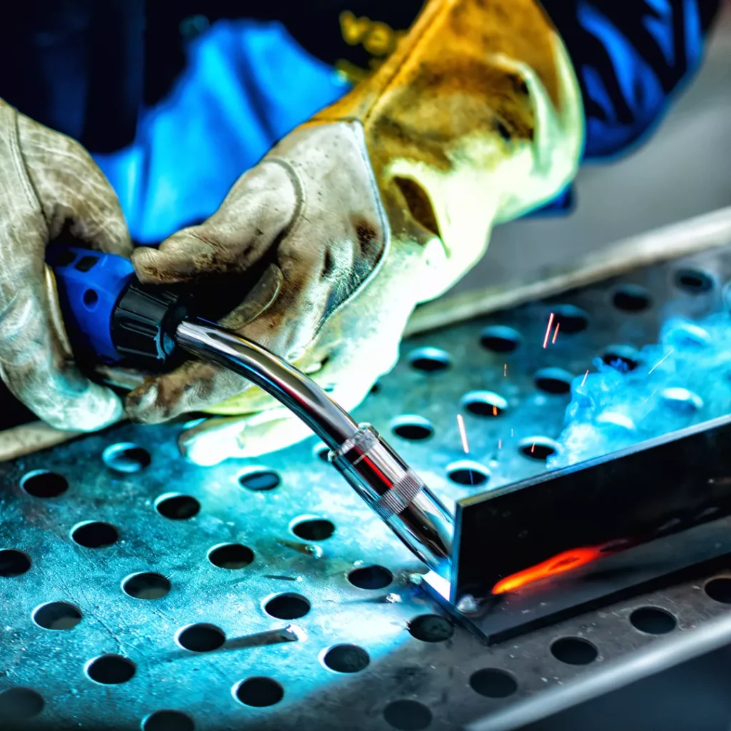 Spawanie TIG vs MIG – którą technologię wybrać do Twojego projektu?